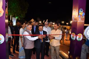 मुख्य निर्वाचन आयुक्त राजीव कुमार ने किया मतदाता महोत्सव प्रदर्शनी, चिन्हारी लोकतंत्र के, का शुभारंभ