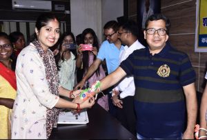 लोकतंत्र की मजबूती के लिए हर आदमी करे मतदान- कलेक्टर
