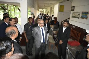  चीफ़ जस्टिस रमेश सिन्हा ने किया धमतरी जिला न्यायालय का औचक निरीक्षण