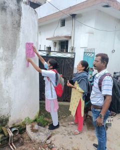  कलेक्टर के निर्देश पर डेंगू नियंत्रण कार्य में रविवार को भी फील्ड में डटे रहे अधिकारी