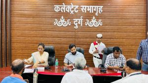  मकान पूरा गिरने की स्थिति में प्रधानमंत्री आवास योजना के तहत आवास हेतु लगाई गुहार