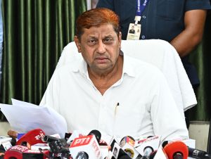  वनों के संवर्धन और सुरक्षा में वन विभाग के अमले की महती भूमिका- श्री अकबर