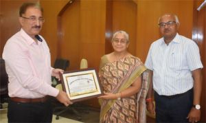 स्टेट पॉवर जनरेशन कंपनी में मुख्य अभियंता विनय दुबे को सेवानिवृत्ति पर भावभीनी विदाई स्टेट पॉवर जनरेशन कंपनी में मुख्य अभियंता विनय दुबे को सेवानिवृत्ति पर भावभीनी विदाई