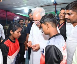  मुख्यमंत्री ने राज्य स्तरीय कबड्डी प्रतियोगिता का किया शुभारंभ