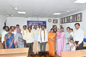 निगम प्रशासन ने 04 कर्मचारियों को दी स-सम्मान विदाई निगम प्रशासन ने 04 कर्मचारियों को दी स-सम्मान विदाई