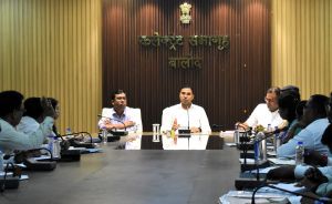 विधानसभा आम निर्वाचन 2023 आदर्श आचार संहिता प्रभावशील होते ही उसका पालन कड़ाई से करें - कलेक्टर विधानसभा आम निर्वाचन 2023 आदर्श आचार संहिता प्रभावशील होते ही उसका पालन कड़ाई से करें - कलेक्टर