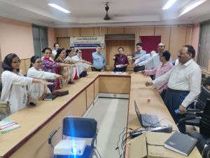 जिला अस्पताल दुर्ग में चिकित्सकों ने ली अंगदान की शपथ जिला अस्पताल दुर्ग में चिकित्सकों ने ली अंगदान की शपथ