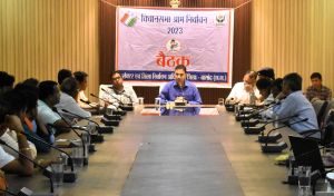 आपसी समन्वय एवं सद्भावना के साथ शांतिपूर्ण चुनाव संपन्न कराने में सहयोग करें: कलेक्टर आपसी समन्वय एवं सद्भावना के साथ शांतिपूर्ण चुनाव संपन्न कराने में सहयोग करें: कलेक्टर