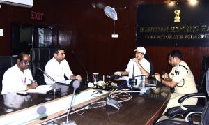  बैंक में बड़ी राशि की लेनदेन की सूचना तत्काल जिला प्रशासन को दें : कलेक्टर