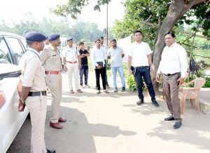 अन्य राज्यों से आने-जाने वाले वाहनों को कड़ाई से होगी जांच अन्य राज्यों से आने-जाने वाले वाहनों को कड़ाई से होगी जांच