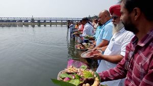 587 अनजान मृतकों का पिंडदान व तर्पण किया गया 587 अनजान मृतकों का पिंडदान व तर्पण किया गया