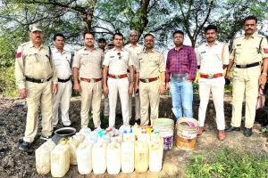 विधानसभा निर्वाचन : अवैध मदिरा परिवहन/धारण एवं विक्रय पर दर्ज हो रहे हैं प्रकरण विधानसभा निर्वाचन : अवैध मदिरा परिवहन/धारण एवं विक्रय पर दर्ज हो रहे हैं प्रकरण