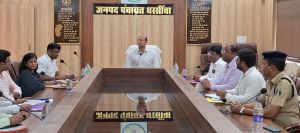 कलेक्टर डॉ भुरे ने धरसींवा, तिल्दा और खरोरा का किया दौरा