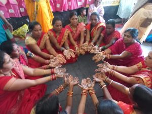 गांव-गांव, घर-घर में रंगोली बनाकर मतदान के लिए किया जा रहा है प्रेरित