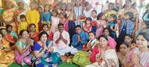 कामाक्षी मंदिर और माताधाम से निकलीं भव्य कलशयात्राएं कामाक्षी मंदिर और माताधाम से निकलीं भव्य कलशयात्राएं