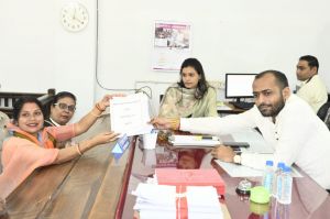 धमतरी  जिले की तीनों विधानसभाओं के लिए अब तक 14 नाम निर्देशन पत्र हुए जमा