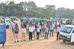 वाहन रैली निकाल कर दिया शत् प्रतिशत मतदान का संदेश वाहन रैली निकाल कर दिया शत् प्रतिशत मतदान का संदेश