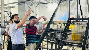 कलेक्टर ने किया रसमड़ा स्थित मेसर्स सोना बेवरेजेस प्रा. लि. का निरीक्षण कलेक्टर ने किया रसमड़ा स्थित मेसर्स सोना बेवरेजेस प्रा. लि. का निरीक्षण