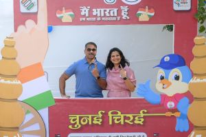 जनसंपर्क एवं परिवहन आयुक्त दीपांशु काबरा ने अपने मताधिकार का प्रयोग किया जनसंपर्क एवं परिवहन आयुक्त दीपांशु काबरा ने अपने मताधिकार का प्रयोग किया