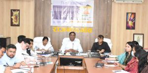 राजनांदगांव कलेक्टर ने मतगणना कार्य की तैयारी के संबंध में ली बैठक