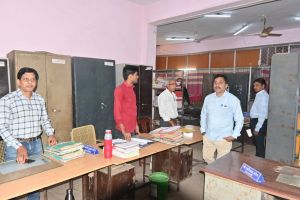 औचक निरीक्षण में 150 नदारत