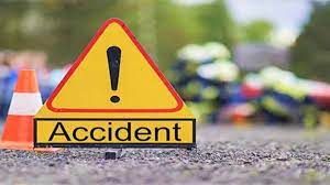  तेज रफ्तार मोटर साइकिल ने पैदल जा रहे  दंपति को मारी ठोकर, अधेड़ की मौत 