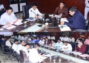 मतगणना का कार्य अधिकारी-कर्मचारी आयोग के निर्देशों के अनुरूप करें - कलेक्टर  