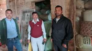  अवैध धान भण्डारण पर की गई कार्यवाही,  300 बोरी अवैध धान जब्त