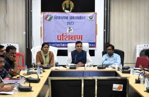 मतगणना का कार्य पूरी तरह से त्रुटिरहित एवं पारदर्शी तरीके से संपन्न किया जाए: कलेक्टर श्री शर्मा