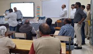  आरओ/एआरओ मतगणना पर्यवेक्षक व सहायकों को दिया गया मतगणना का प्रशिक्षण