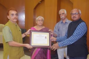 पाॅवर कंपनी से सीई क्रान्ति कुमार महोबे को  भावभीनी विदाई