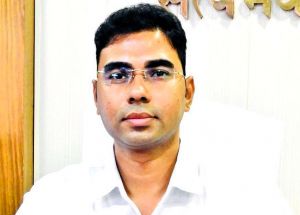  कलेक्टर ने सफलतापूर्वक निर्वाचन संपन्न होने पर सभी को दिया धन्यवाद 