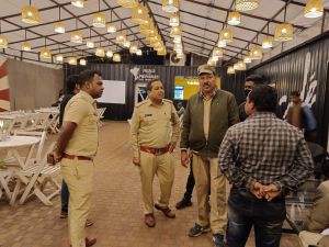 आबकारी विभाग द्वारा होटल-ढाबों में की जा रही है विशेष चेकिंग आबकारी विभाग द्वारा होटल-ढाबों में की जा रही है विशेष चेकिंग