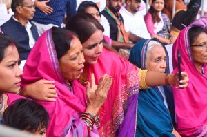  मुख्यमंत्री श्री विष्णु देव साय के शपथ ग्रहण में परिवार बना साक्षी