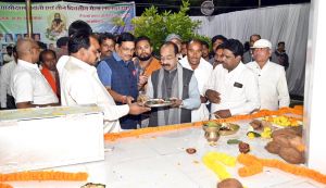  उप मुख्यमंत्री अरूण साव लालपुर एवं अमरटापू धाम में गुरू घासीदास जयंती कार्यक्रम में हुए शामिल