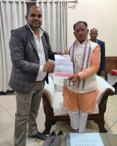  &lsquo;रामराज्य युवा यात्रा&lsquo; के आयोजकों ने मुख्यमंत्री को दिया आमंत्रण