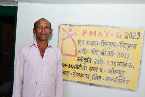  प्रधानमंत्री आवास योजना से शिशुपाल मंडावी का पक्के मकान  का सपना हुआ पूरा