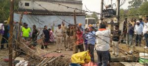 आईटीआई ग्राउण्ड के कब्जे को निगम ने किया बेदखल आईटीआई ग्राउण्ड के कब्जे को निगम ने किया बेदखल