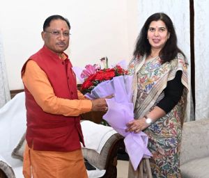 सांसद सुश्री सरोज पांडेय ने मुख्यमंत्री को दी नववर्ष की शुभकामनाएं