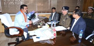 उप मुख्यमंत्री ने राज्य में कानून-व्यवस्था की ली जानकारी उप मुख्यमंत्री ने राज्य में कानून-व्यवस्था की ली जानकारी