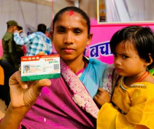 आयुष्मान कार्ड से हुआ नन्ही बच्ची युक्ति का इलाज आयुष्मान कार्ड से हुआ नन्ही बच्ची युक्ति का इलाज