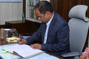 नवनियुक्त कलेक्टर गौरव कुमार सिंह ने पदभार ग्रहण किया नवनियुक्त कलेक्टर गौरव कुमार सिंह ने पदभार ग्रहण किया