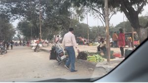 निगम जोन 8 ने रायपुरा मुख्य मार्ग पर लगने वाले सब्जी बाजार के लगभग 100 सब्जी, ठेला व्यवसायियों को महादेवघाट विसर्जन कुण्ड के समीप चिन्हित वेंडर जोन में ले जाकर किया व्यवस्थित