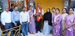  स्व. डॉ. हेमू यदु की कृति &lsquo;ओम लिपि की रहस्यमय खोज&rsquo; का संस्कृति मंत्री बृजमोहन अग्रवाल ने किया विमोचन 