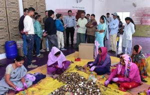  गोवा से आए पत्रकारों  ने राजनांदगांव में  फ्लैगशिप योजनाओं के तहत किए जा रहे कार्यों का किया अवलोकन