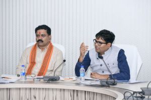 उपमुख्यमंत्री  विजय शर्मा एवं  वित्त मंत्री ओपी चौधरी ने की विभागीय बजट की समीक्षा