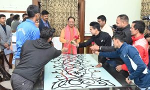 मुख्यमंत्री से पुलिस भर्ती में शामिल हो रहे अभ्यर्थियों ने की सौजन्य मुलाकात मुख्यमंत्री से पुलिस भर्ती में शामिल हो रहे अभ्यर्थियों ने की सौजन्य मुलाकात