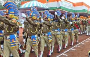 गणतंत्र दिवस समारोह की तैयारियां पूरी-मार्च-पास्ट, पदक अलंकरण सहित हुई फुल ड्रेस फायनल रिहर्सल गणतंत्र दिवस समारोह की तैयारियां पूरी-मार्च-पास्ट, पदक अलंकरण सहित हुई फुल ड्रेस फायनल रिहर्सल