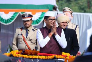 75 वें गणतंत्र दिवस पर वित्त मंत्री ओ पी चौधरी ने रायगढ़ में फहराया तिरंगा 75 वें गणतंत्र दिवस पर वित्त मंत्री ओ पी चौधरी ने रायगढ़ में फहराया तिरंगा