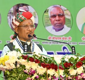  आदिवासी समाज के बेटे को मुख्यमंत्री का दायित्व मिलना पूरे कंवर समाज का सम्मान: मुख्यमंत्री  विष्णु देव साय